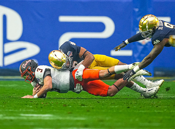 20220101 Isaiah Foskey DL Notre Dame, Spencer Sanders QB Oklahoma State Marin Media CPS 21
